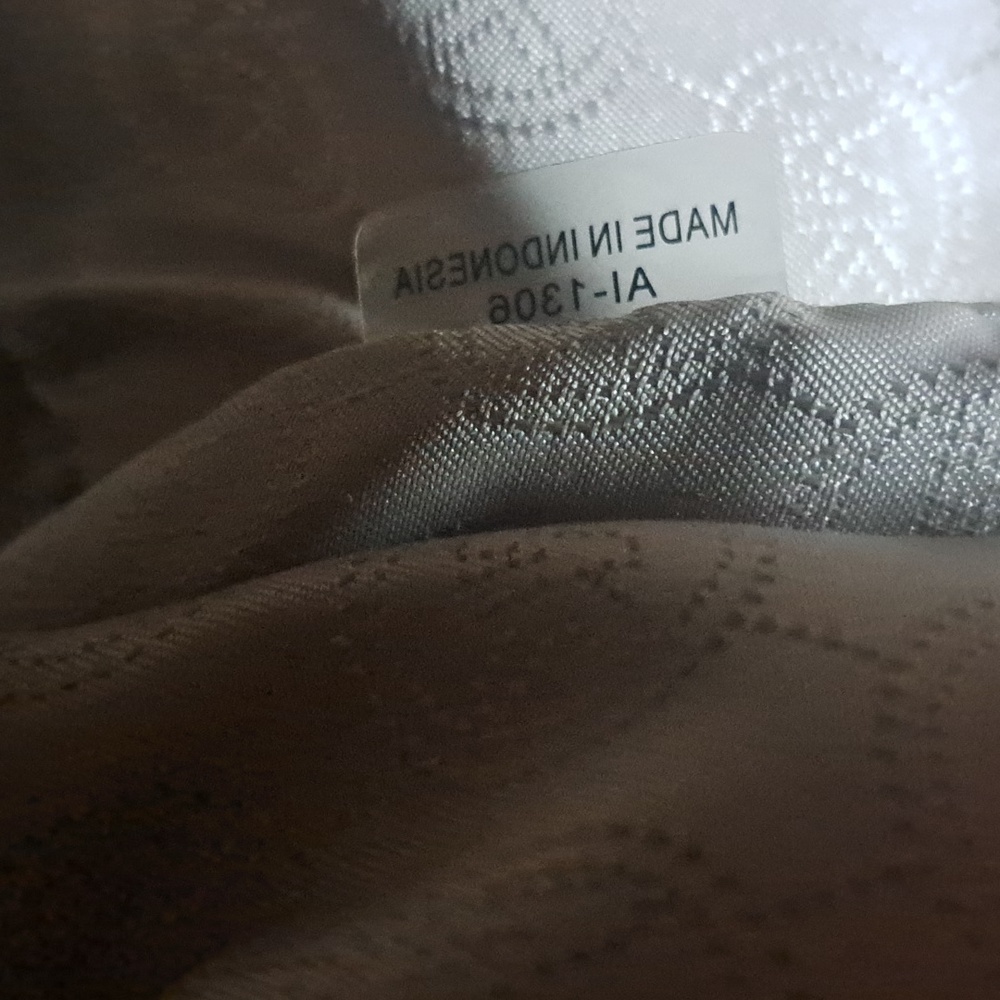 Michael Kors Burgundy Satchel or Crossbody Excellent Condition Like New - Picture 10 of 12